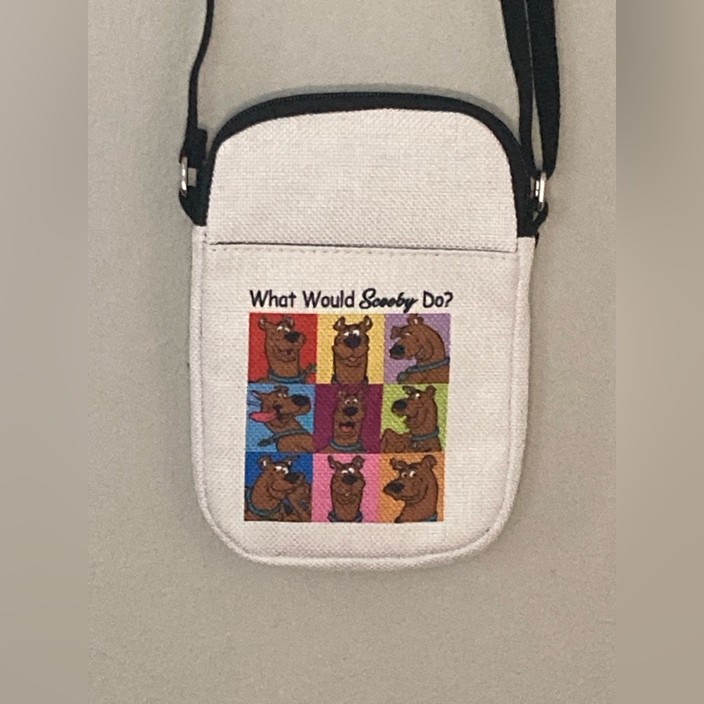 Scooby Doo Crossbody Bag - Picture 2 of 5